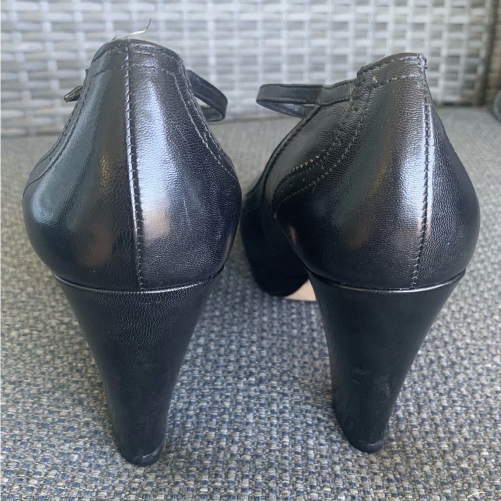 Brooks Brothers Black Leather Heels - Picture 4 of 10